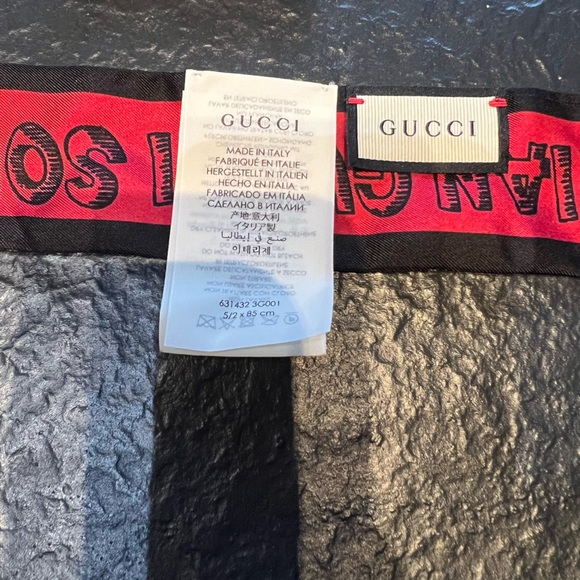 Gucci Hawaiian Soul Silk Scarf Brand New - Picture 3 of 6